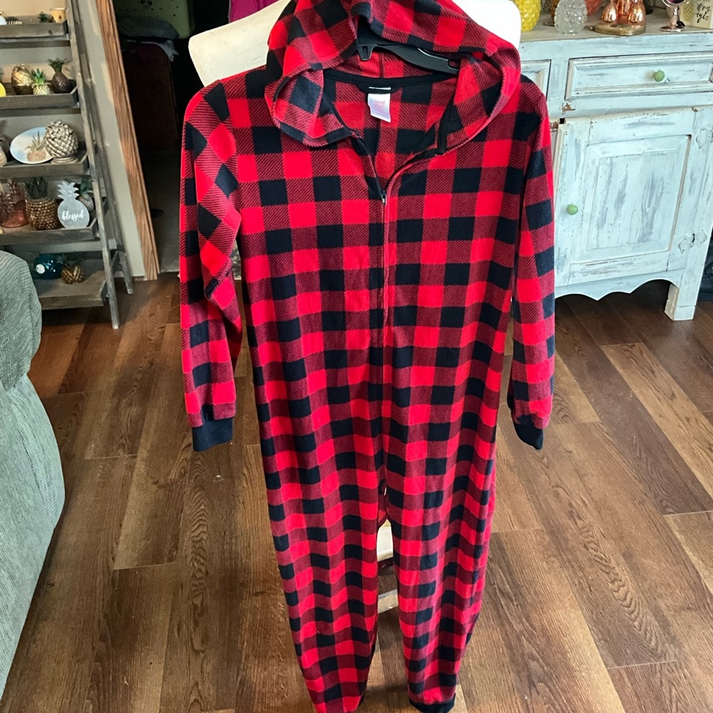 North Pole medium(10-12) hooded unisex pajamas